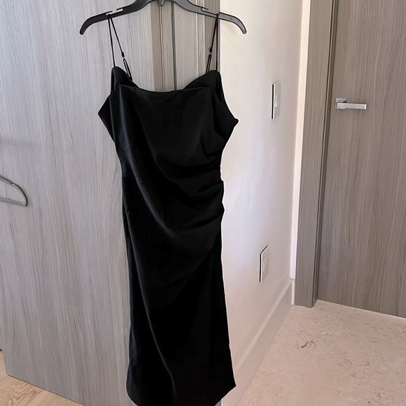 NWT $220 FINDERS KEEPERS Australia SLIP DRESS Emily black US 8 (M) - Picture 3 of 10